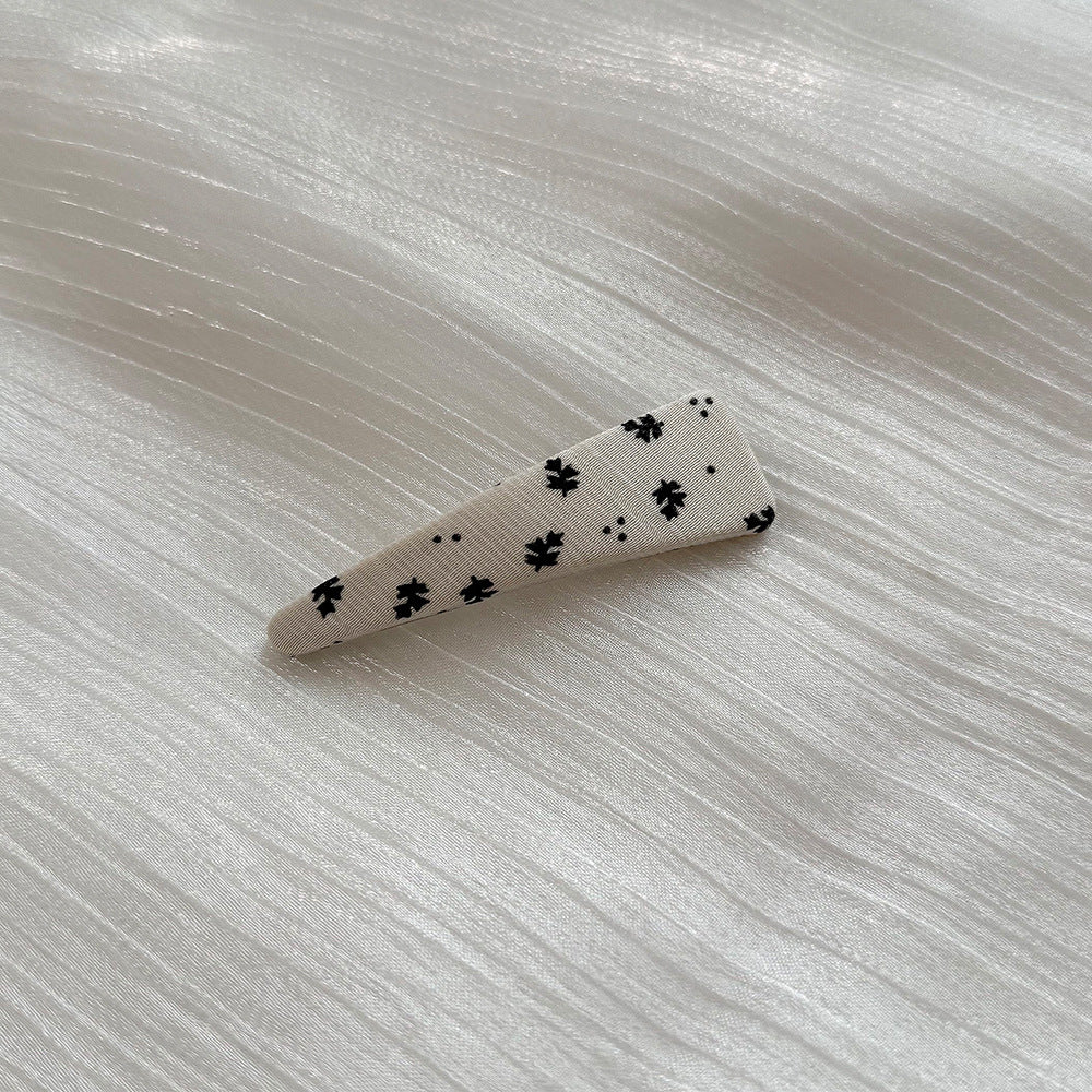 橢圓簡約髮夾－粉色-三角夾款細節｜https://igowo.tw/