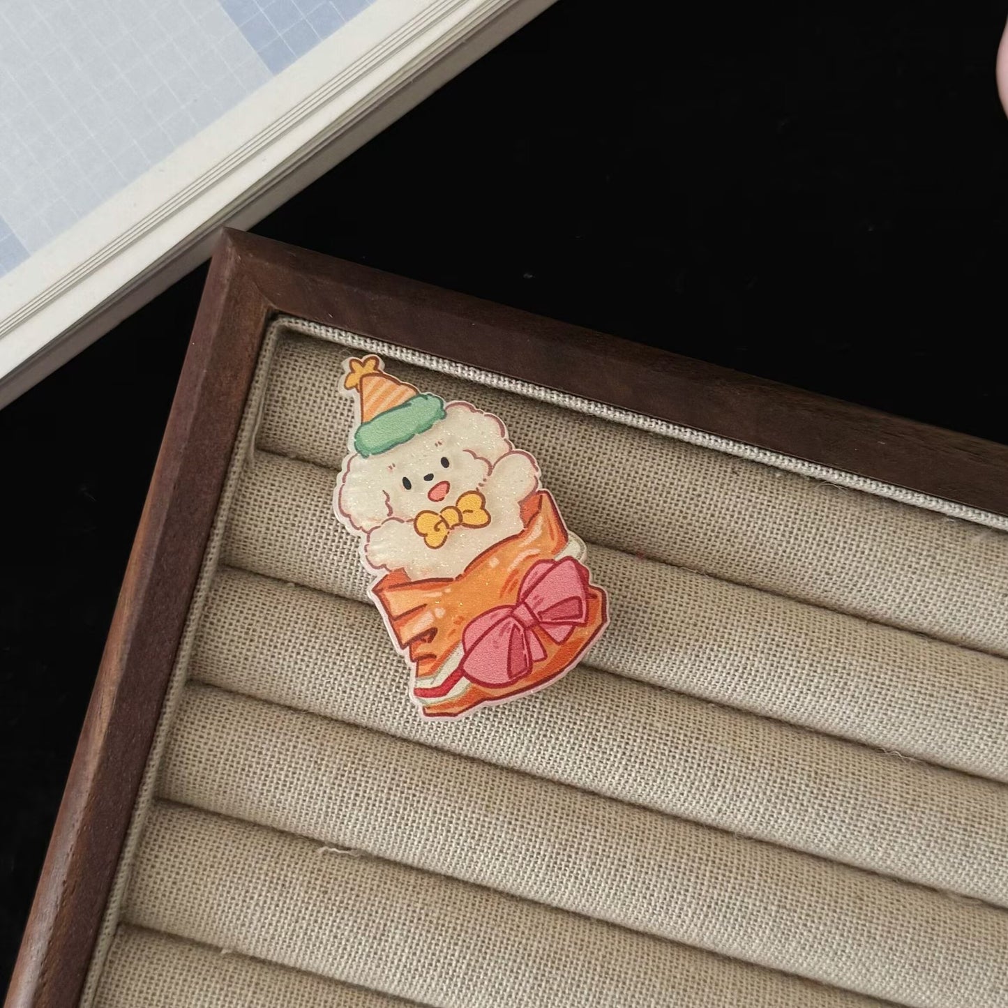 白色壓克力小狗髮夾