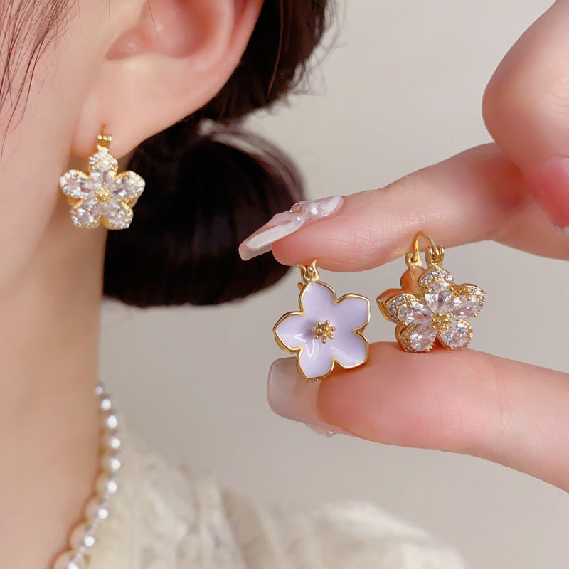鋯石花朵雙面簡約耳扣－第二視角實拍｜https://igowo.tw/