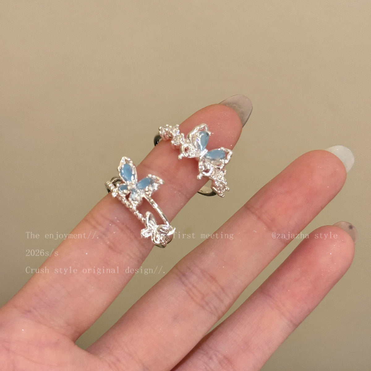 藍色鋯石蝴蝶戒指－雙層款實拍｜https://igowo.tw/