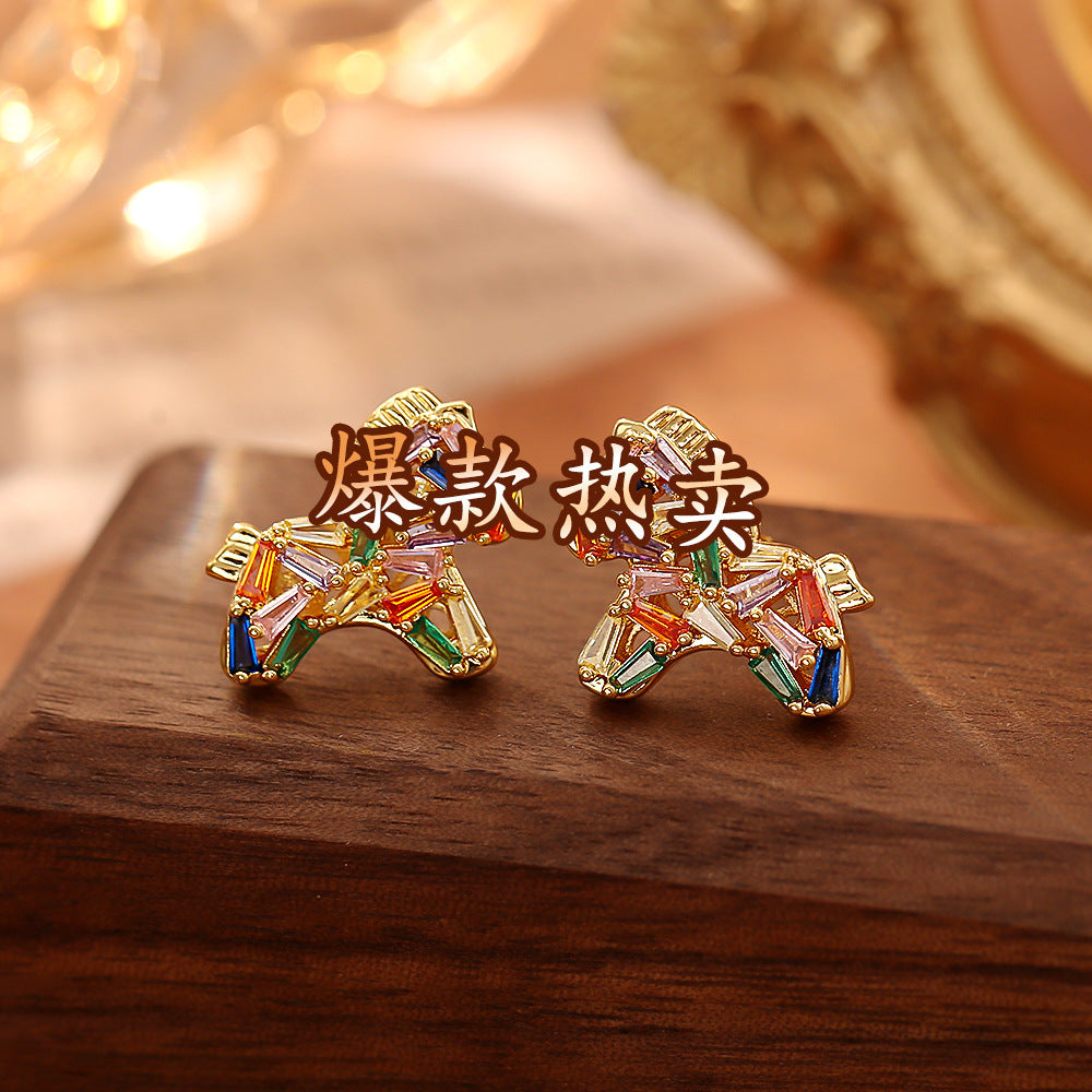 彩色水晶鋯石小馬耳釘