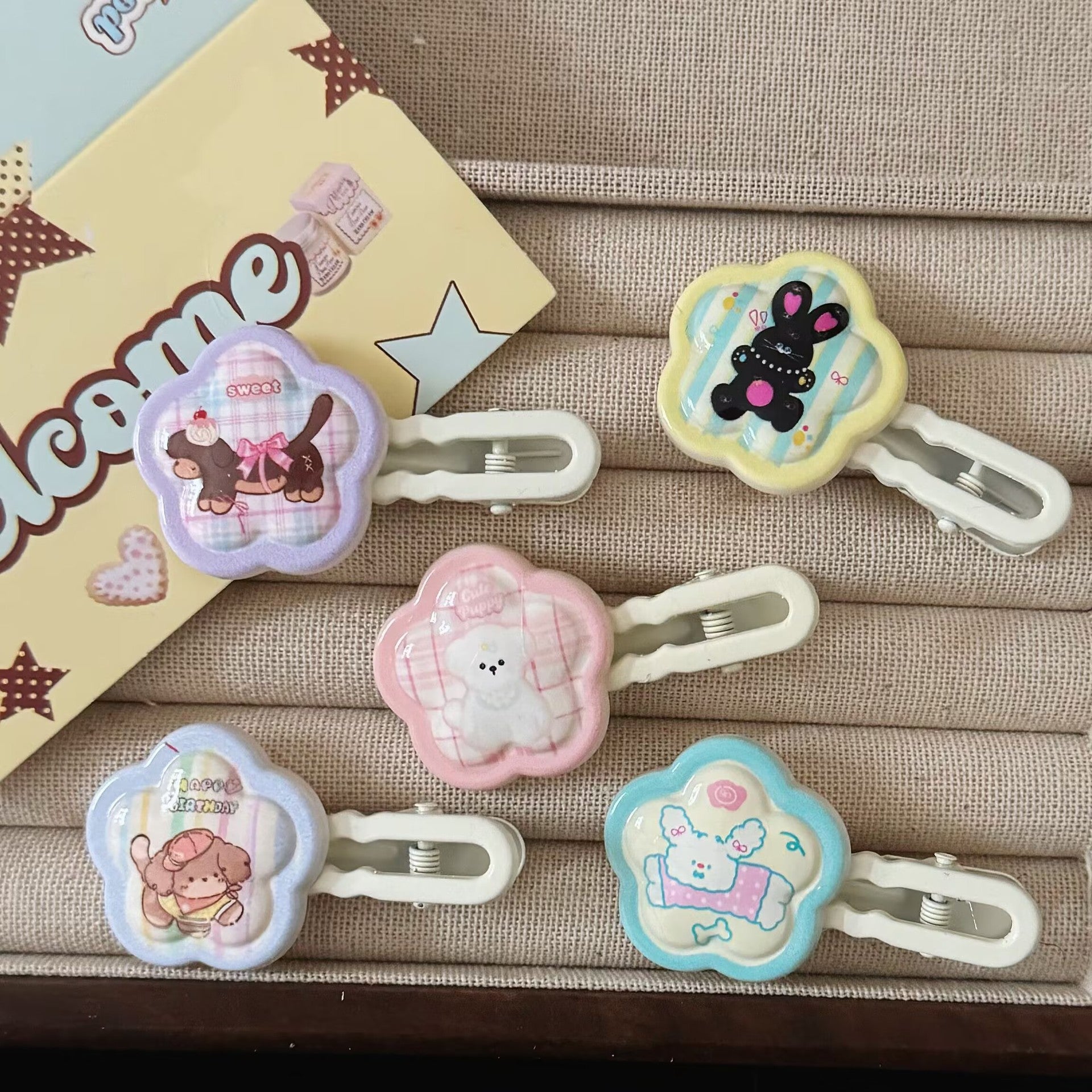 繽紛小狗花朵髮夾－商品主圖｜https://igowo.tw/