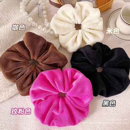 絨面簡約髮圈－商品主圖｜https://igowo.tw/