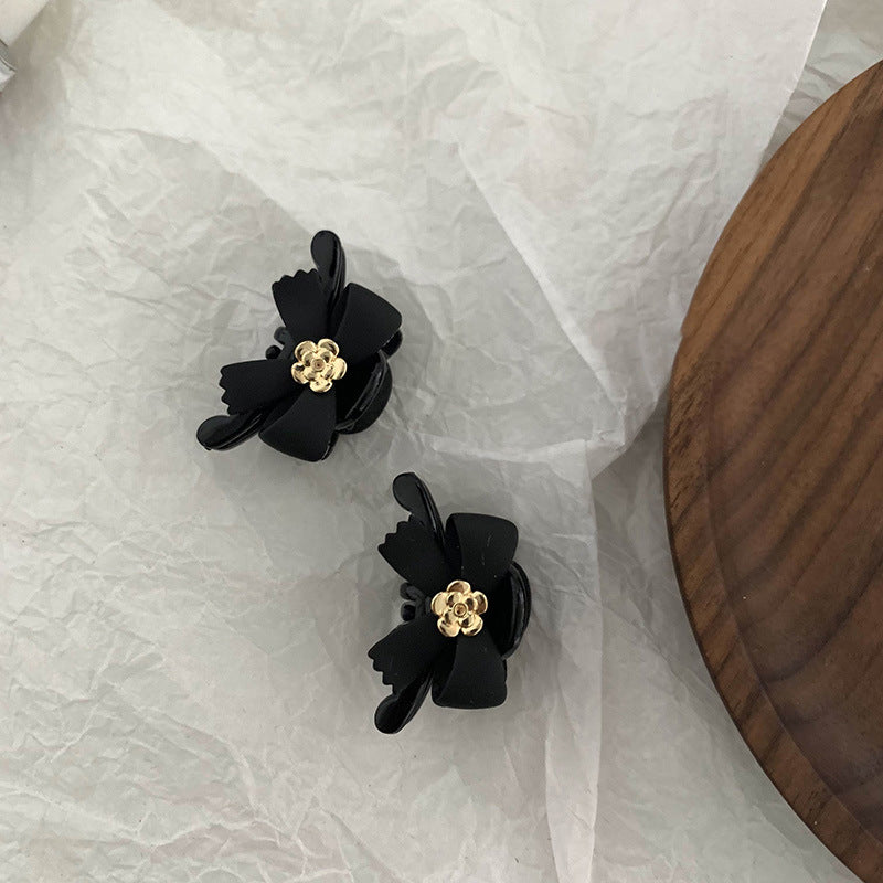 珍珠山茶花鯊魚夾