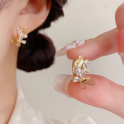 鋯石蝴蝶小巧簡約耳扣－第二視角實拍｜https://igowo.tw/