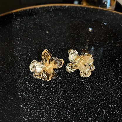 珍珠銀針花朵簡約耳釘－17#銀針-銀色款細節12｜https://igowo.tw/