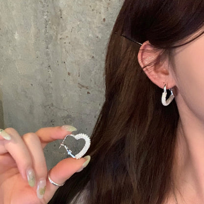法式優雅珍珠愛心耳圈時尚小眾設計感耳環女日常通勤百搭耳飾