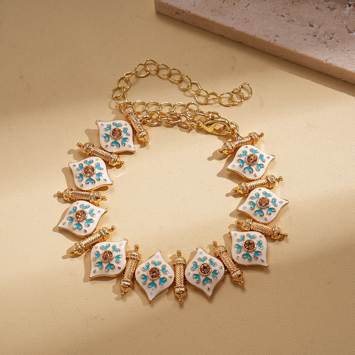 彩色琺瑯鑲鑽復古項鍊－細節特寫18｜https://igowo.tw/