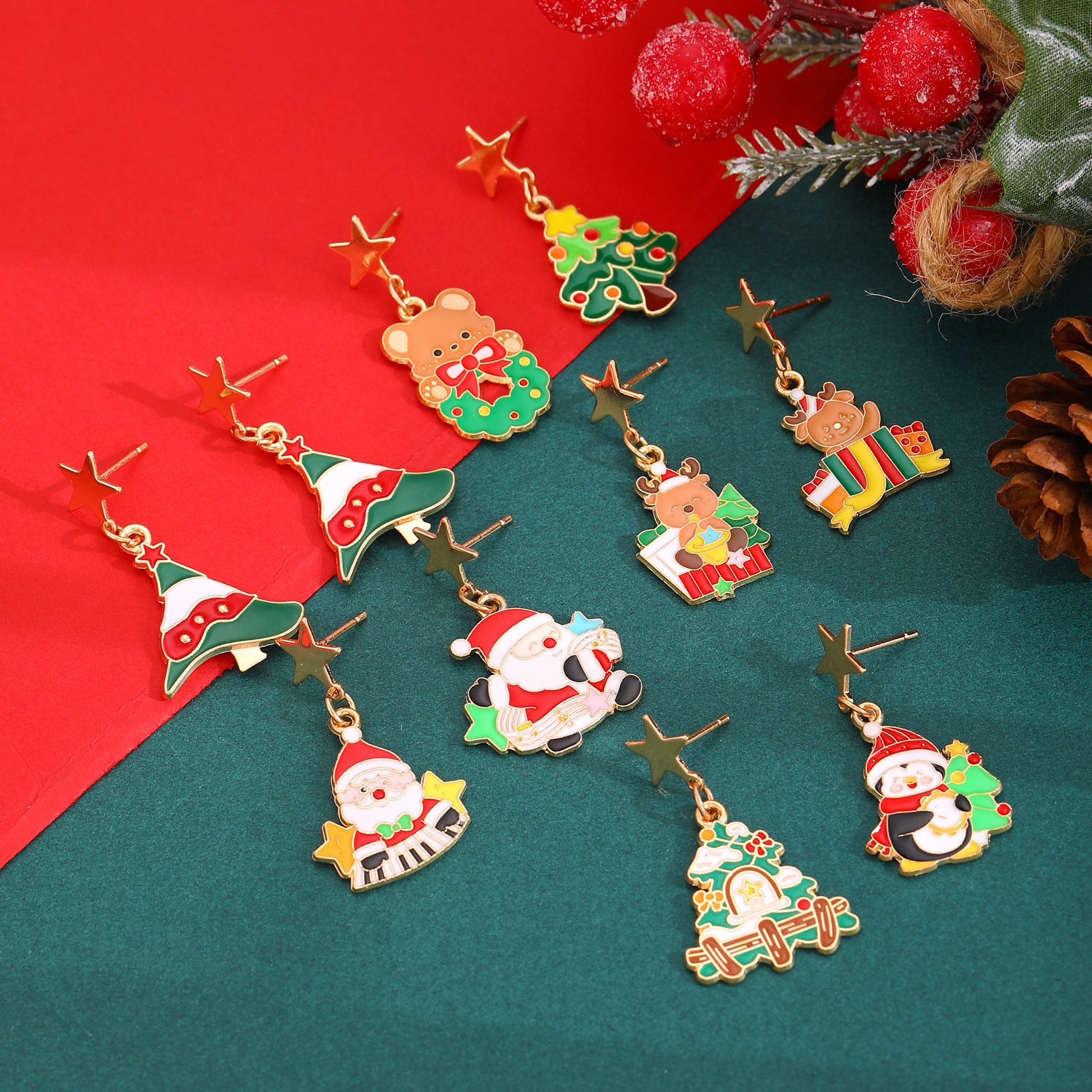 琺瑯聖誕不對稱耳環－商品主圖｜https://igowo.tw/