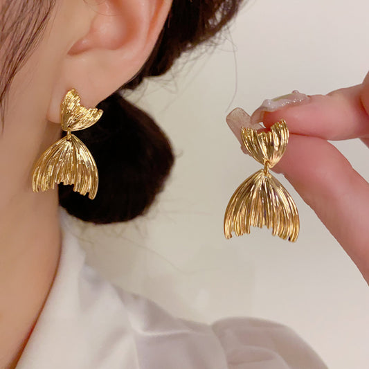 金屬魚尾復古簡約耳墜－商品主圖｜https://igowo.tw/