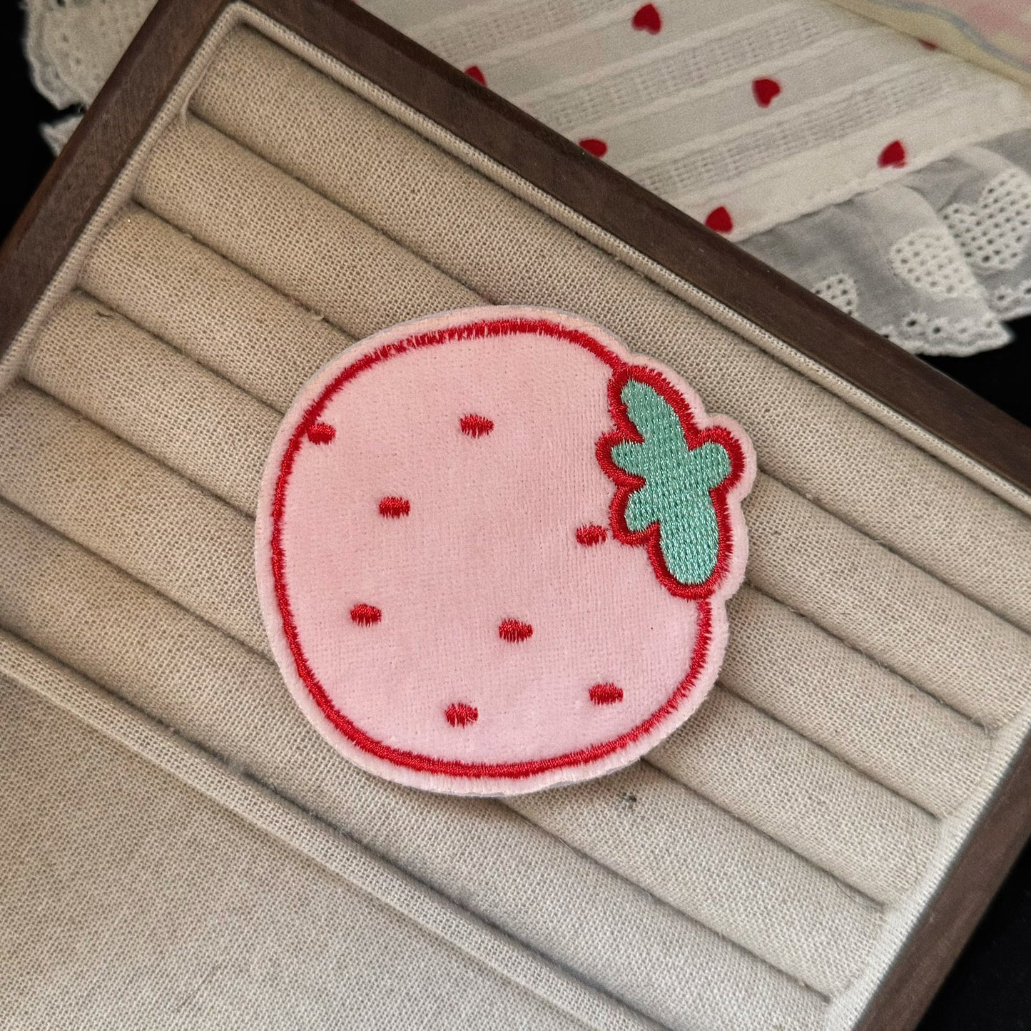 草莓翅膀髮夾
