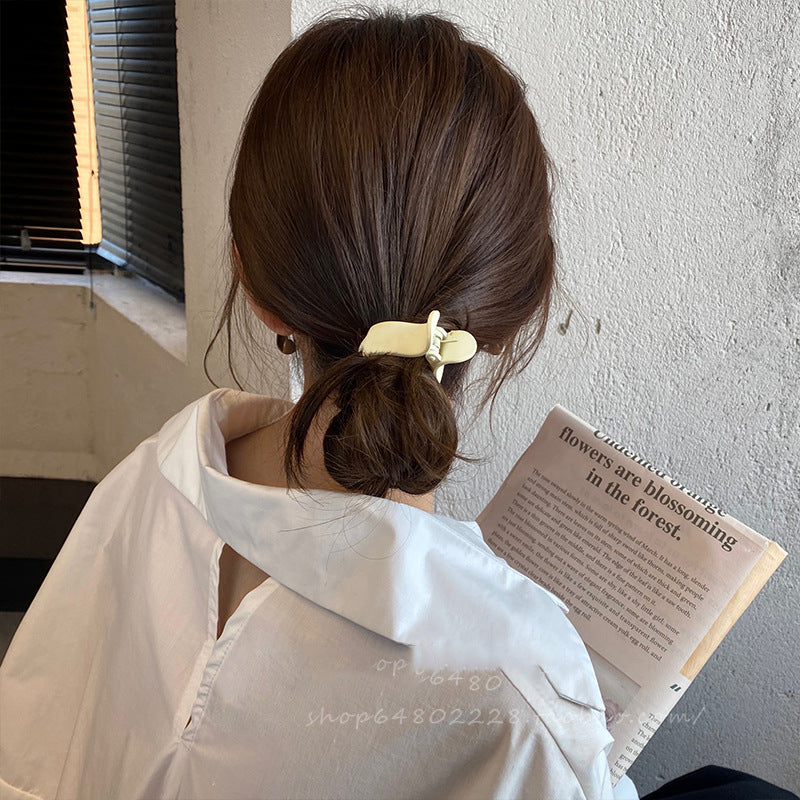磨砂復古髮夾－商品主圖｜https://igowo.tw/