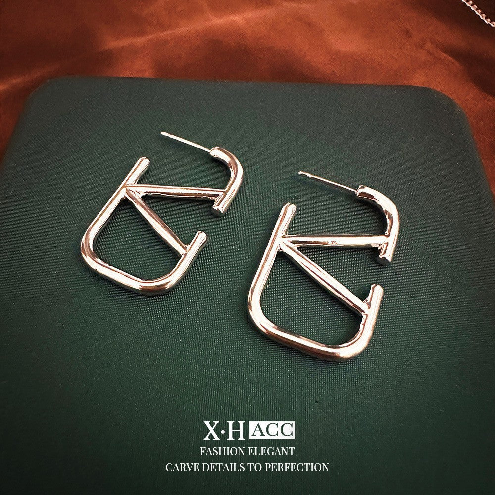 金屬簡約耳環－細節特寫5｜https://igowo.tw/