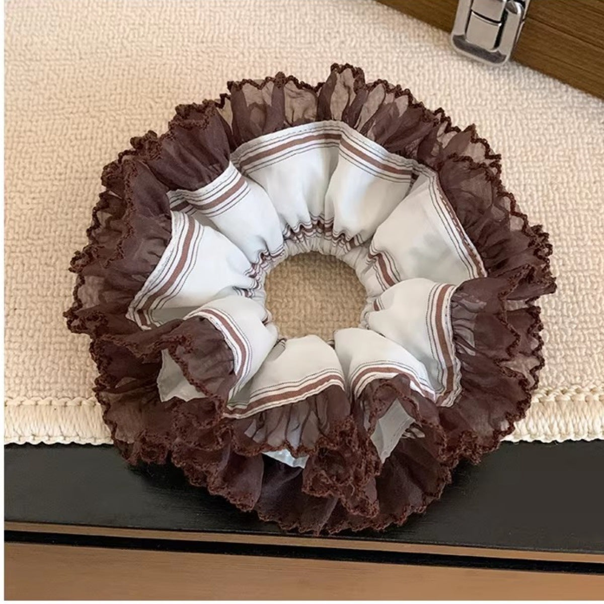 蕾絲簡約髮圈－商品主圖｜https://igowo.tw/