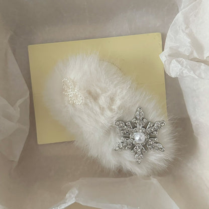 銀色絨面雪花領結髮夾－水鑽雪花髮夾款實拍｜https://igowo.tw/
