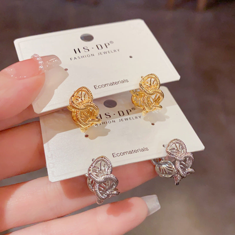金屬扭紋鏤空簡約耳扣－商品主圖｜https://igowo.tw/