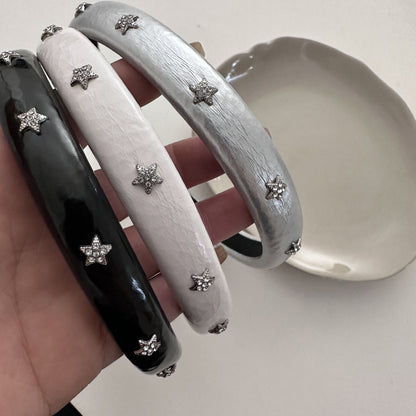 星星簡約髮箍－皮質星星-白色款實拍｜https://igowo.tw/