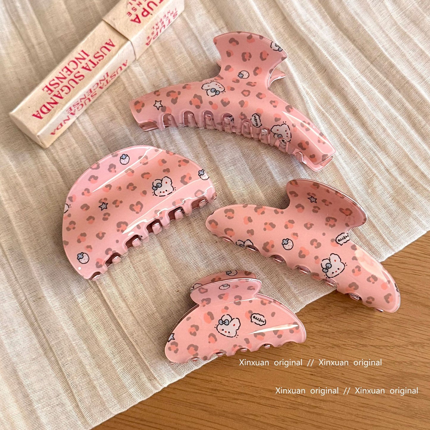 醋酸板材兔子鯊魚夾－商品主圖｜https://igowo.tw/