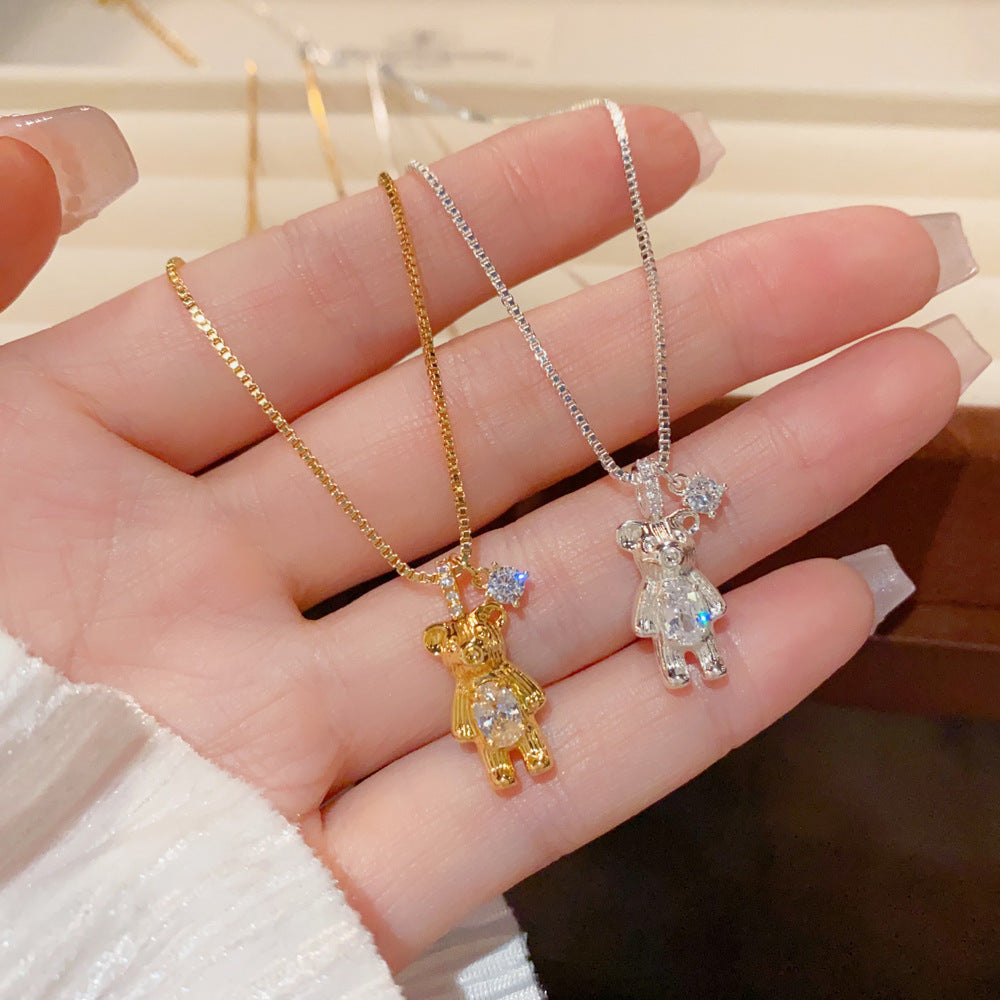鋯石金屬小熊墜飾項鍊－商品主圖｜https://igowo.tw/