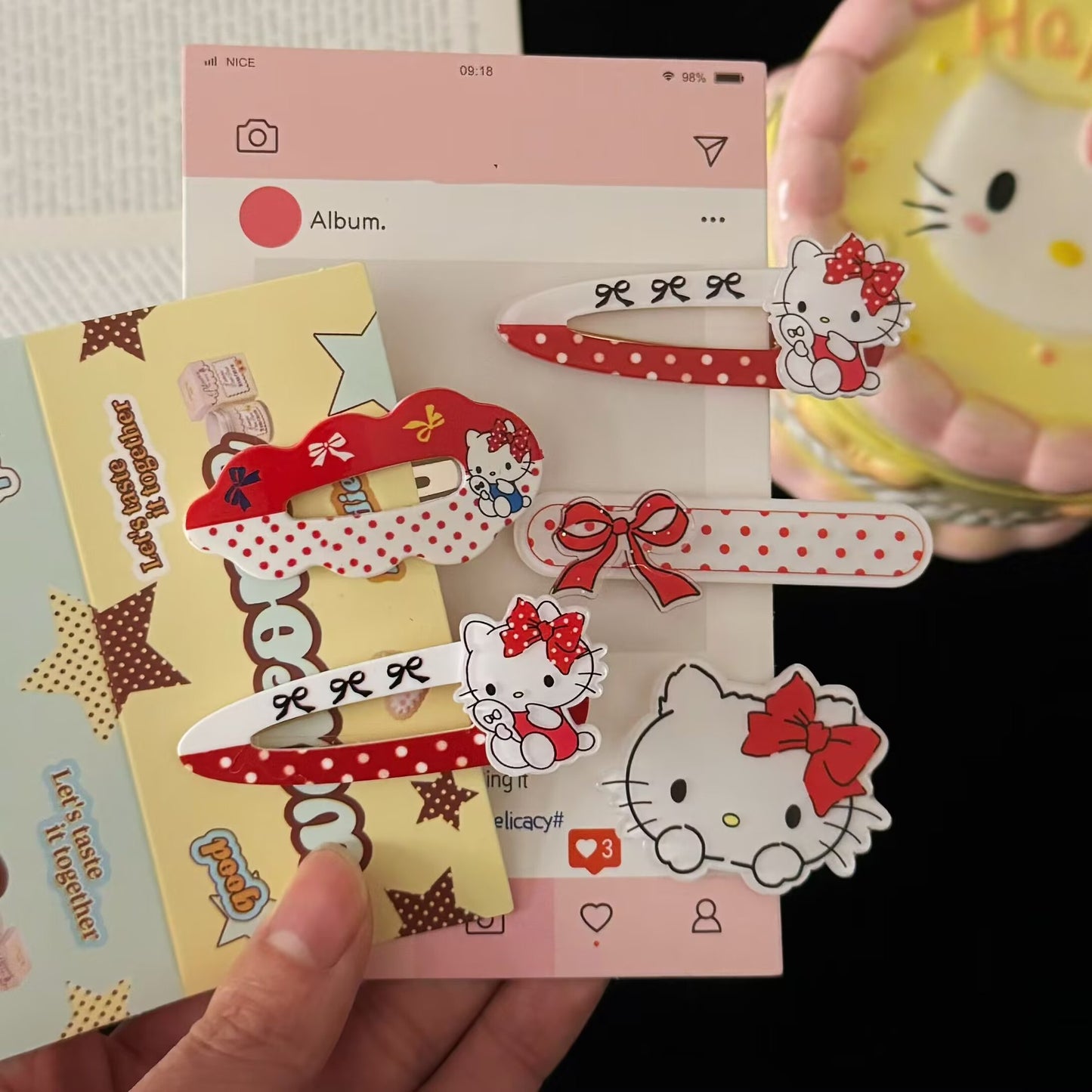 紅色壓克力蝴蝶結髮夾－商品主圖｜https://igowo.tw/