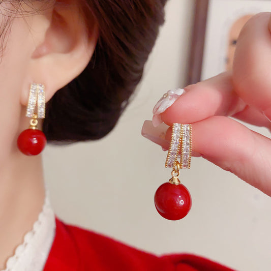 紅色珍珠幾何復古耳墜－商品主圖｜https://igowo.tw/