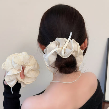 珍珠大腸圈刺繡髮圈－商品主圖｜https://igowo.tw/
