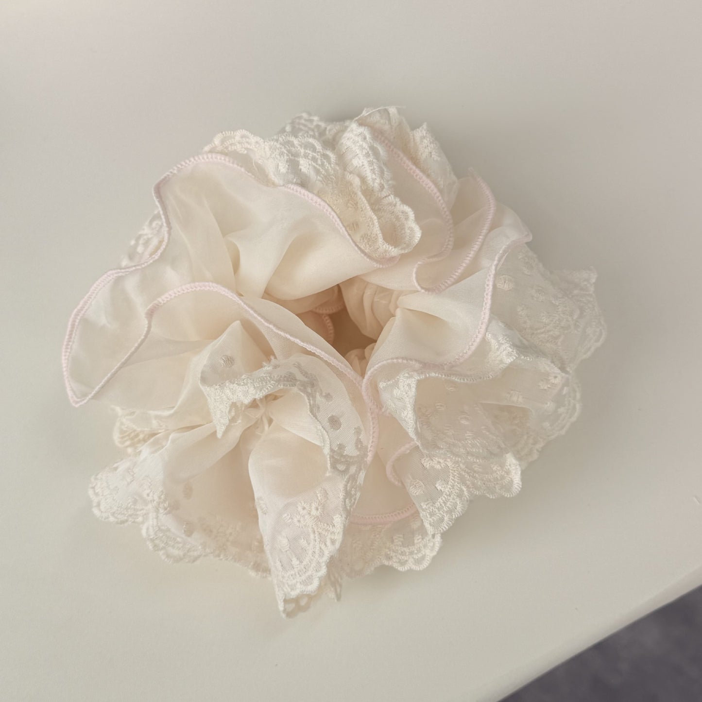 蕾絲碎花精雕髮圈