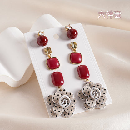 紅色布面花朵誇張耳環－細節特寫46｜https://igowo.tw/
