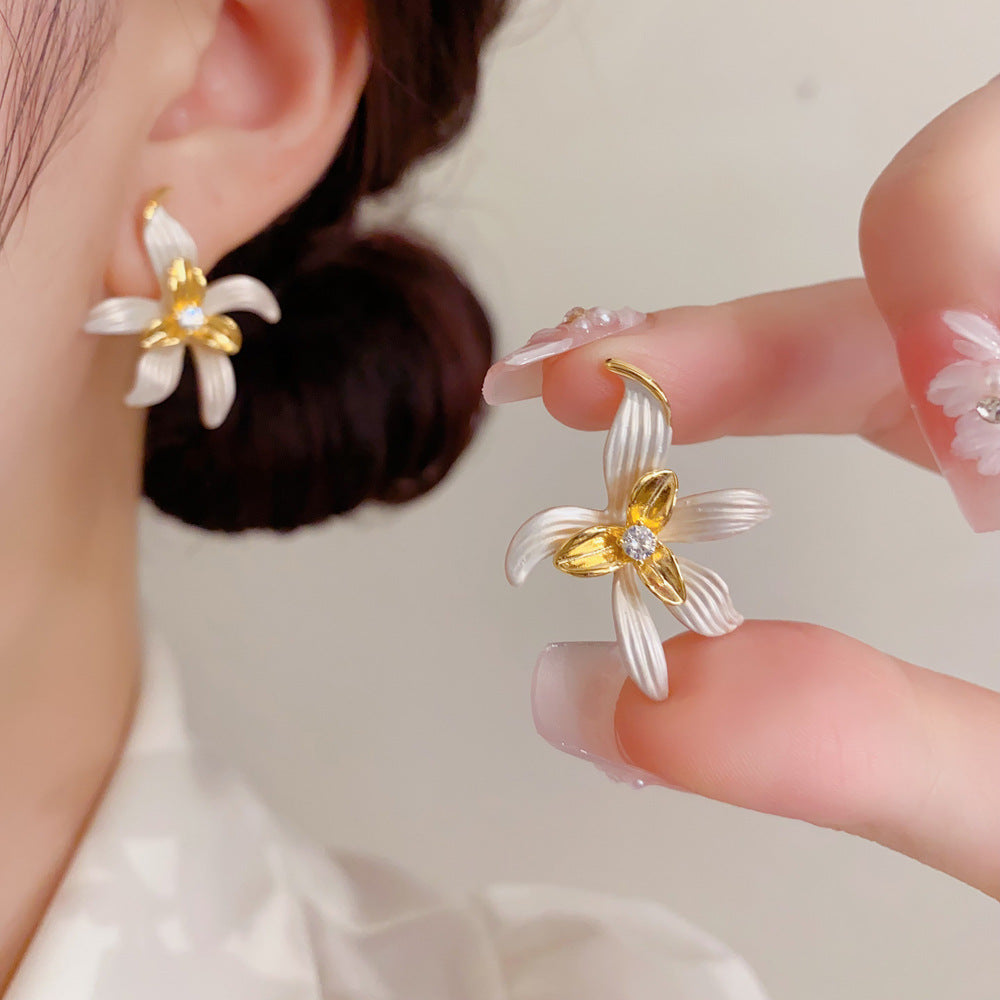 S925花朵簡約耳釘－商品主圖｜https://igowo.tw/