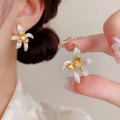 S925花朵簡約耳釘－商品主圖｜https://igowo.tw/
