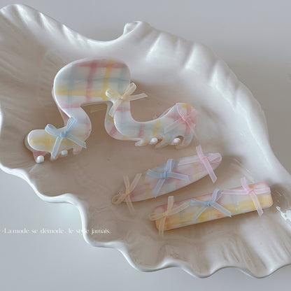 緞帶蝴蝶結髮夾－商品主圖｜https://igowo.tw/