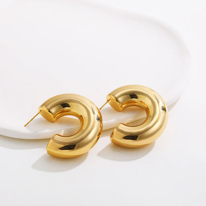 不鏽鋼C形誇張耳環－細節特寫2｜https://igowo.tw/
