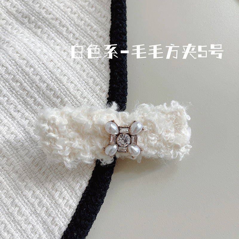 珍珠花朵髮夾－簡約黑色29號款細節｜https://igowo.tw/