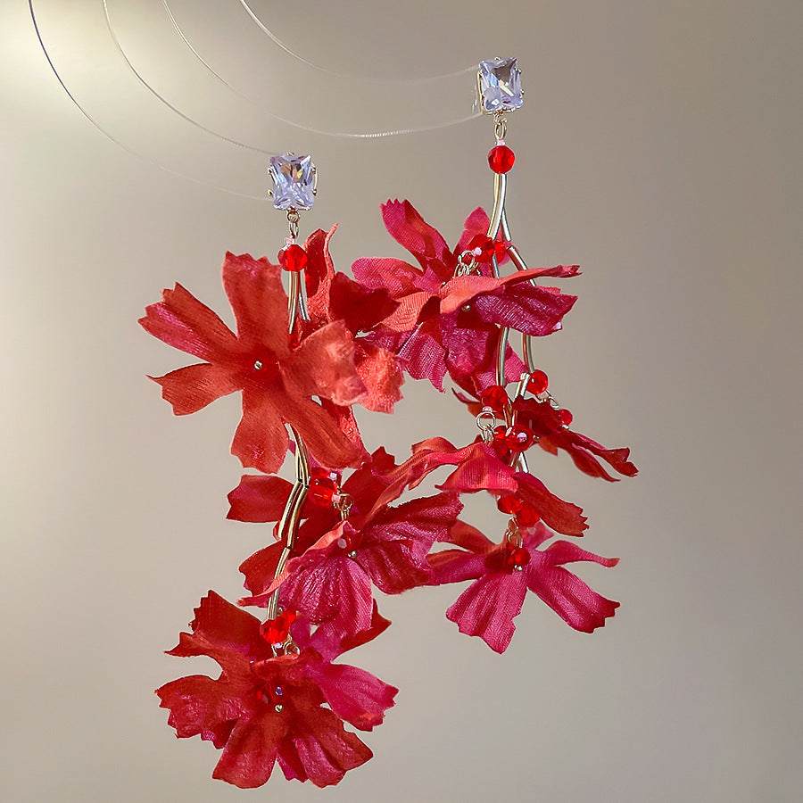 紅色花朵圓片流蘇耳環－12#銀針-紅色款細節6｜https://igowo.tw/