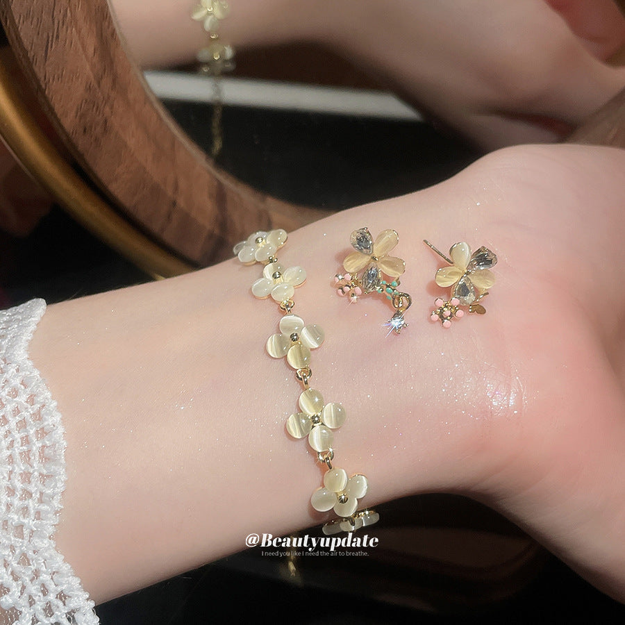 淡顏小花~貓眼石花朵蝴蝶耳釘手鏈套裝小清新輕奢高級感甜美飾品
