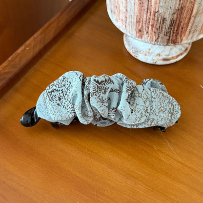 碎花波點復古髮夾－米白碎花款細節｜https://igowo.tw/