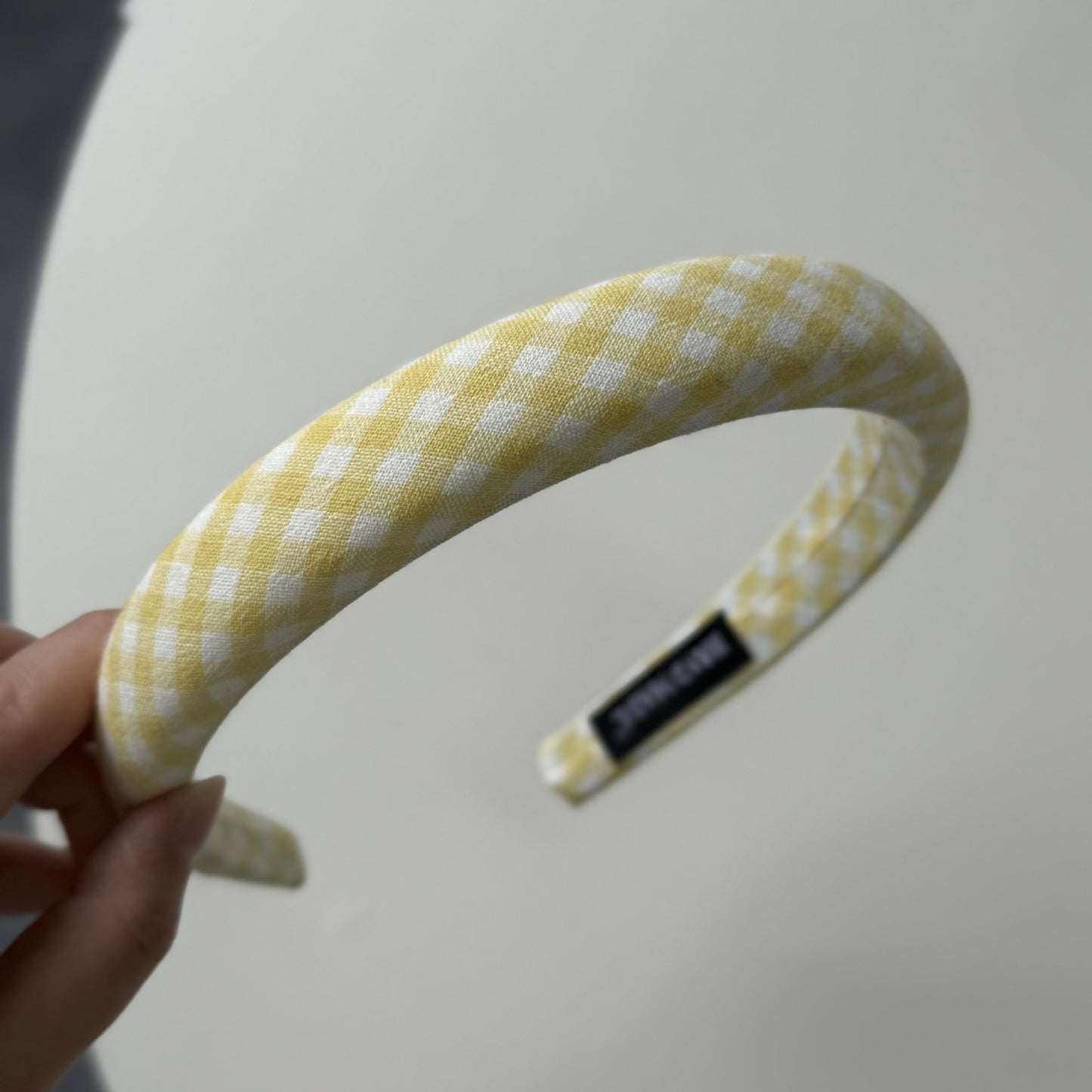 格紋簡約髮箍－黑格寬款髮箍款細節｜https://igowo.tw/