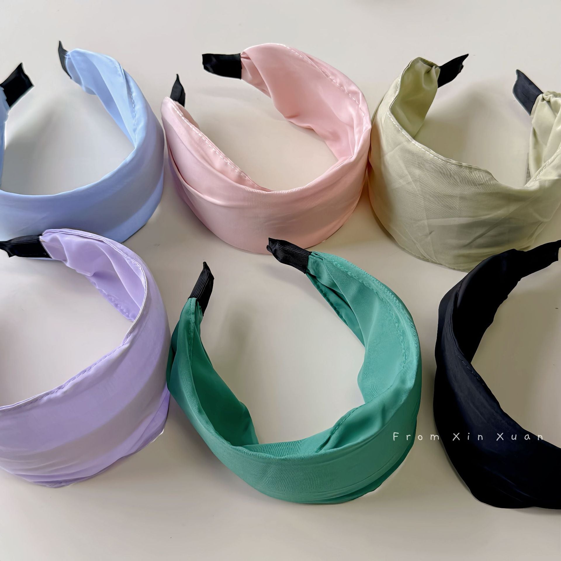 寬版簡約髮箍－商品主圖｜https://igowo.tw/