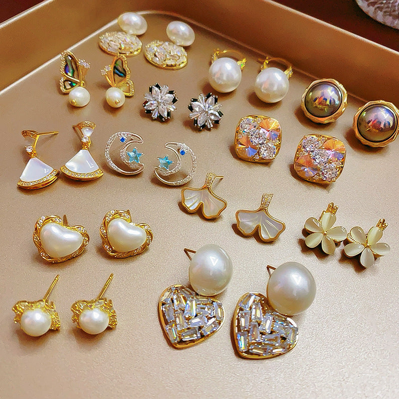 金色珍珠幾何電鍍耳釘－商品主圖｜https://igowo.tw/