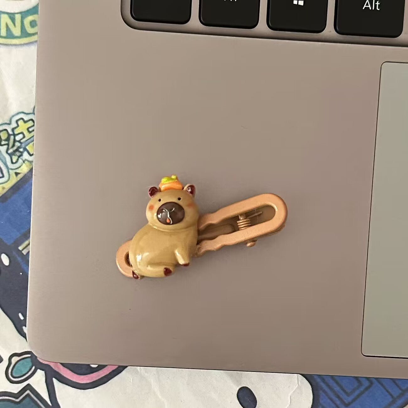 棕色簡約髮夾