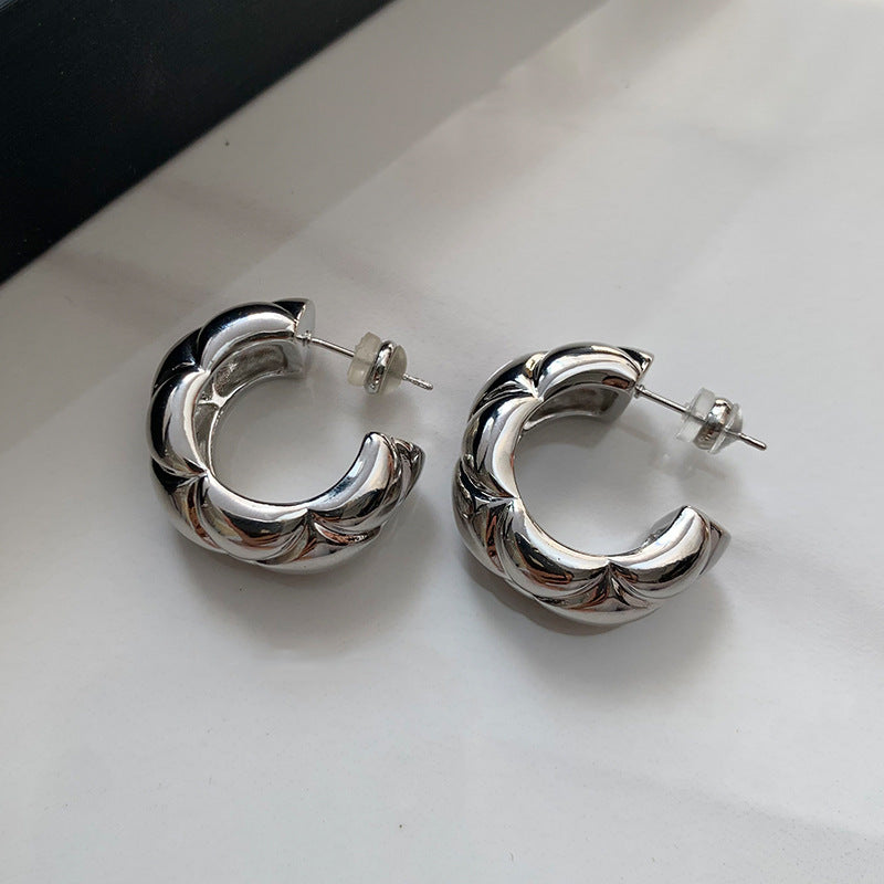 銀針菱格耳環