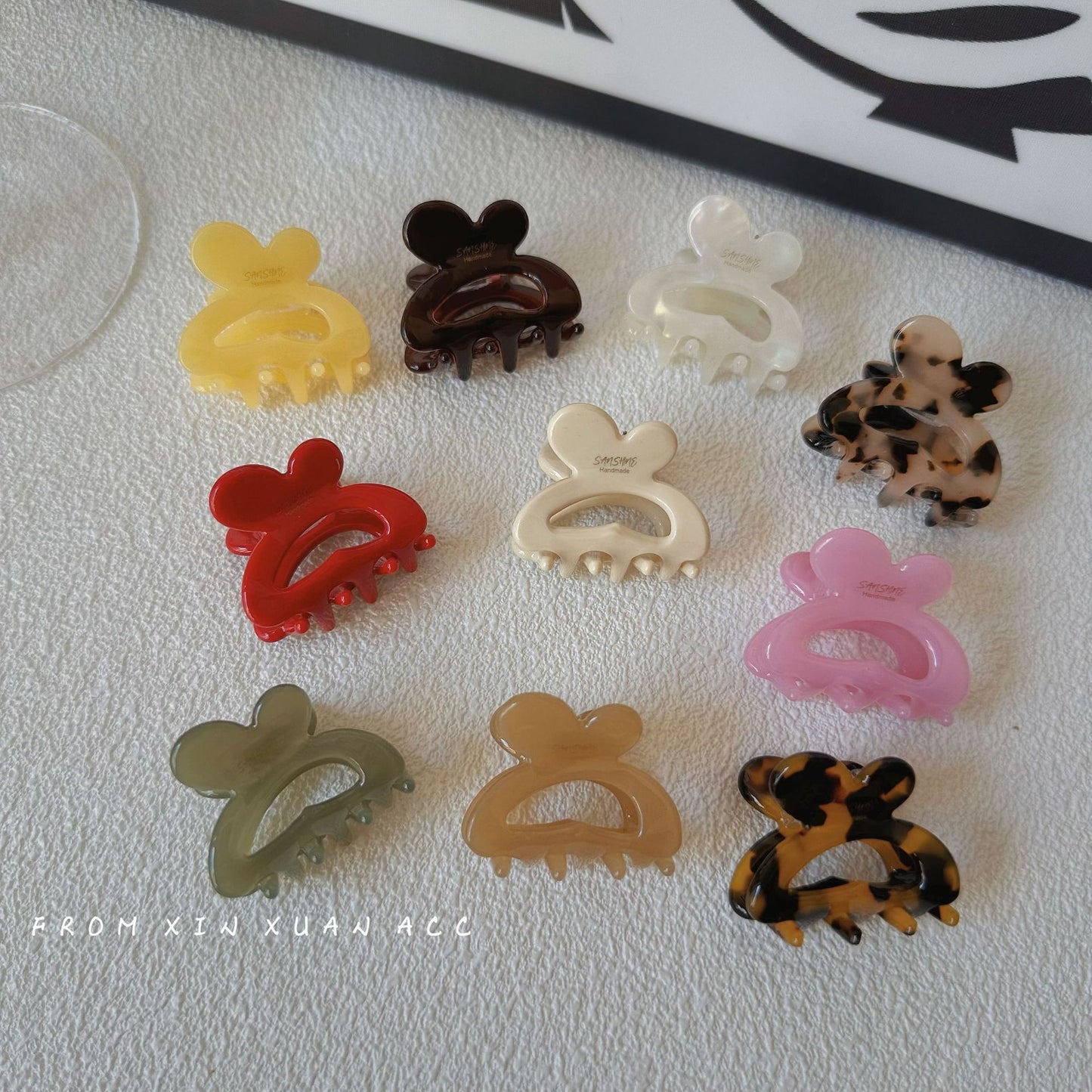 兔子簡約鯊魚夾－商品主圖｜https://igowo.tw/