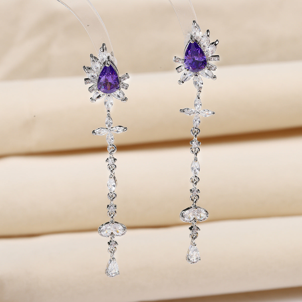 S925鋯石花朵流蘇耳釘－商品主圖｜https://igowo.tw/