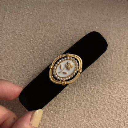 黑色絨面玫瑰復古髮夾