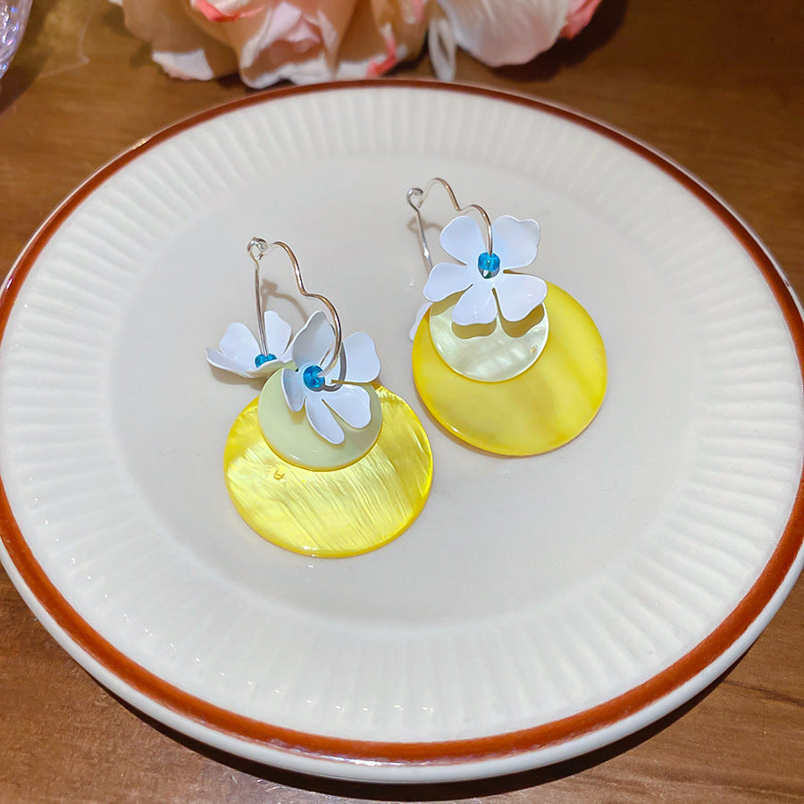 黃色蝴蝶花朵流蘇耳環－細節特寫6｜https://igowo.tw/