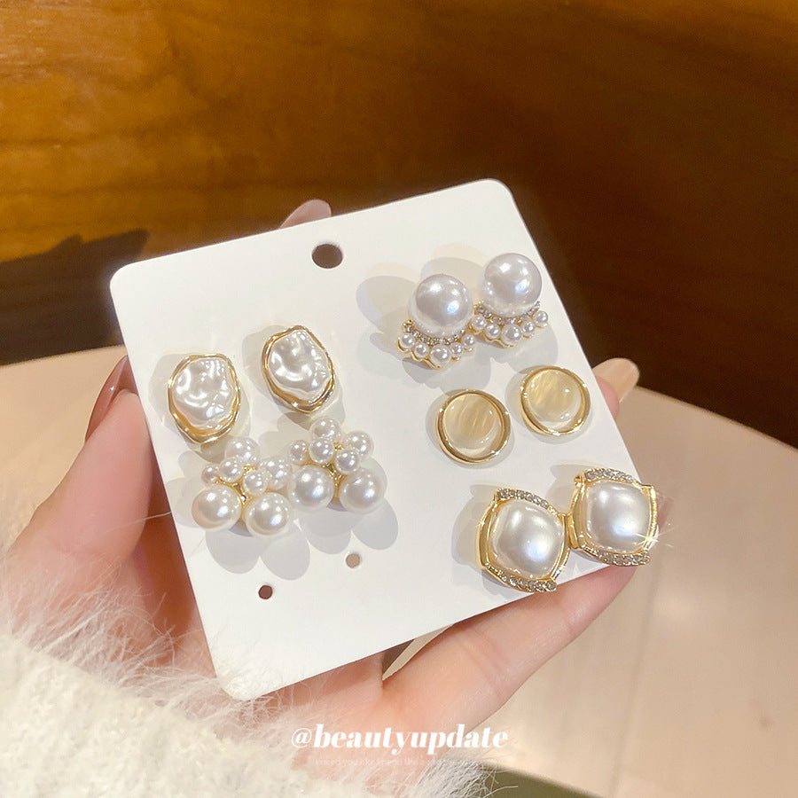 珍珠銀針花朵鑲鑽耳釘－細節特寫21｜https://igowo.tw/