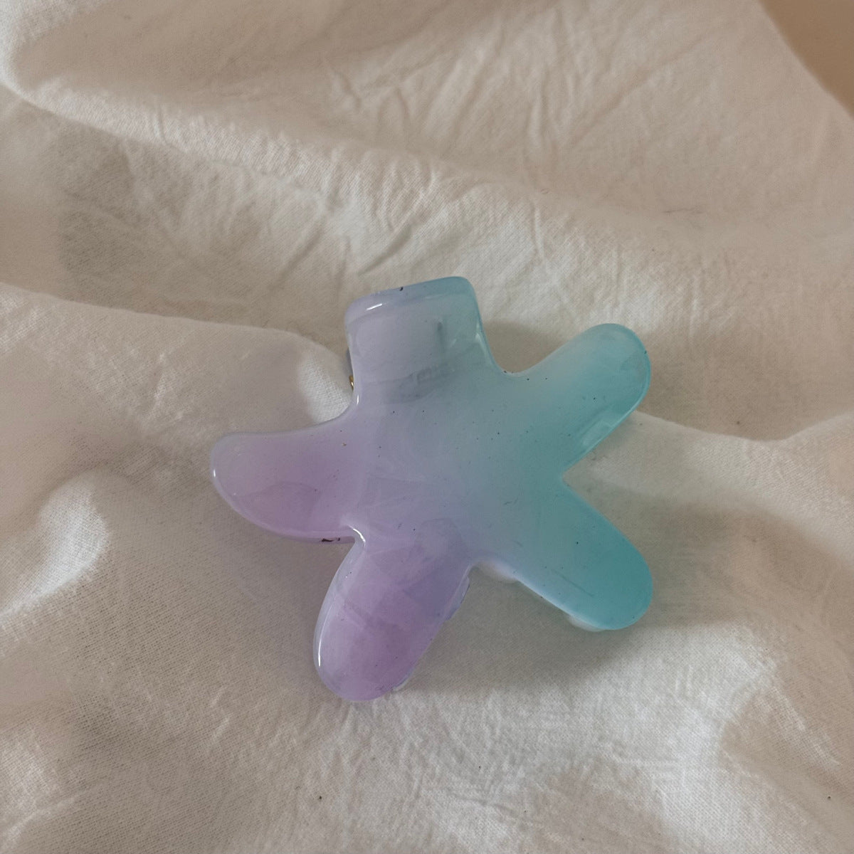 簡約經典鯊魚夾－細節特寫4｜https://igowo.tw/