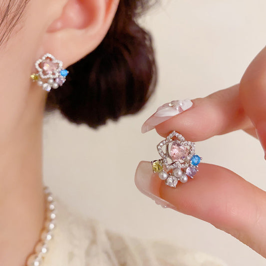 銀色鋯石花朵復古耳釘－商品主圖｜https://igowo.tw/