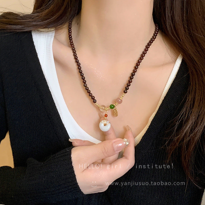 珍珠愛心墜飾項鍊－鋯石拼接項鍊款細節｜https://igowo.tw/