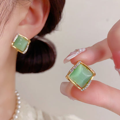 貓眼石菱形簡約耳釘－商品主圖｜https://igowo.tw/